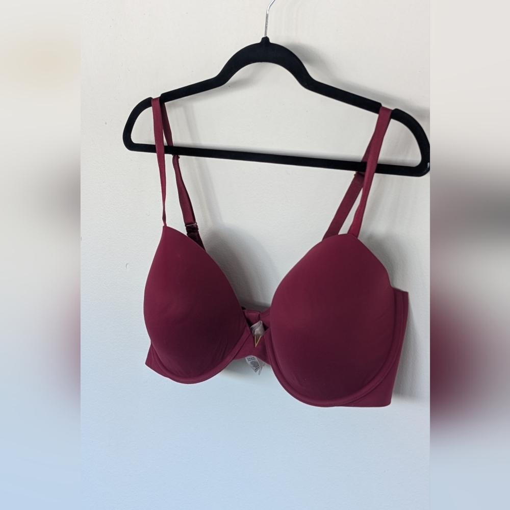 PINK Victoria's Secret Deep Red Bra